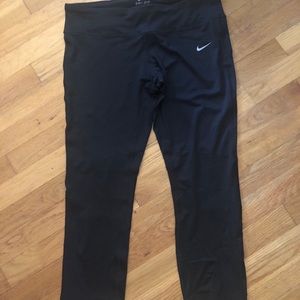 nike cropped leggings